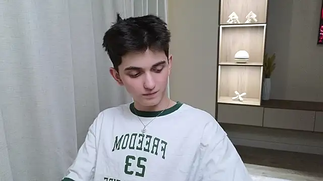 Snapshot of alexander_18_xxl chatting on July 3, 2026, 3:40 pm alexander 18 xxl online show from July 3, 2026, 3:40 pm