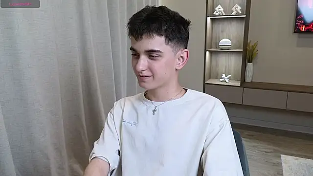Snapshot of alexander_18_xxl chatting on July 14, 2026, 2:23 pm alexander 18 xxl online show from July 14, 2026, 2:23 pm