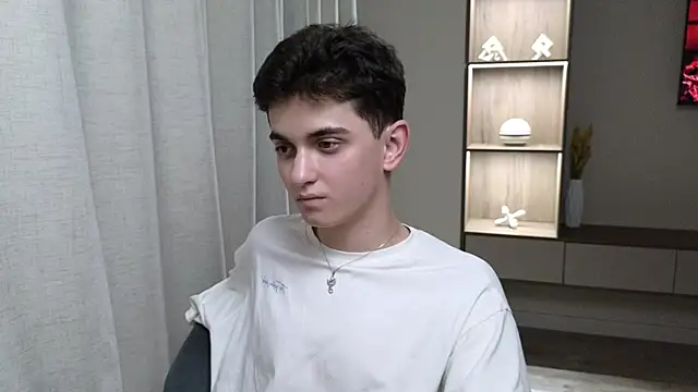 Snapshot of alexander_18_xxl chatting on June 26, 2026, 6:03 pm alexander 18 xxl online show from June 26, 2026, 6:03 pm