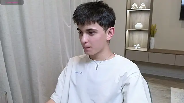 Snapshot of alexander_18_xxl chatting on August 9, 2026, 9:15 am alexander 18 xxl online show from August 9, 2026, 9:15 am