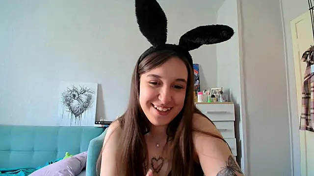 Snapshot of RiannaBrown chatting on May 25, 2026, 3:06 am RiannaBrown online show from May 25, 2026, 3:06 am