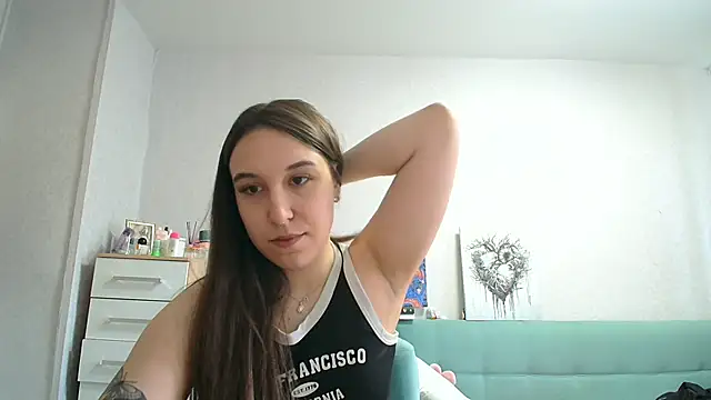 Snapshot of RiannaBrown chatting on May 7, 2026, 3:55 am RiannaBrown online show from May 7, 2026, 3:55 am