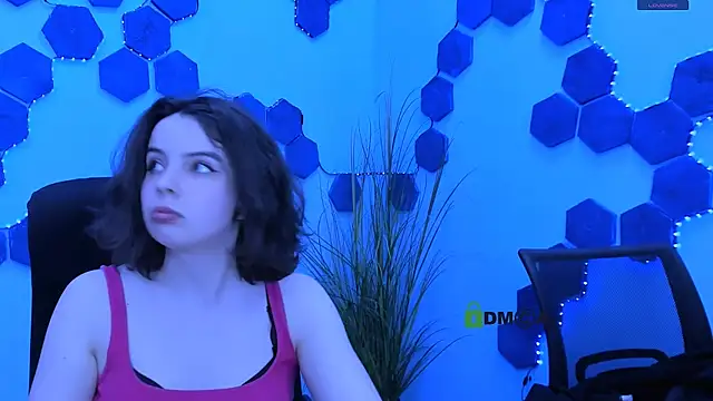 Snapshot of mia_mooon_ chatting on May 4, 2026, 9:01 am mia mooon online show from May 4, 2026, 9:01 am