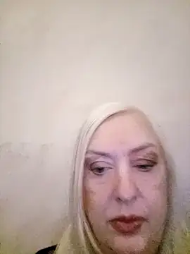 Snapshot of Julia20X chatting on April 13, 2026, 10:08 am Julia20X online show from April 13, 2026, 10:08 am