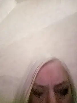 Snapshot of Julia20X chatting on April 10, 2026, 6:26 pm Julia20X online show from April 10, 2026, 6:26 pm