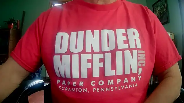 ilundercover online show from April 12, 2026, 12:41 pm