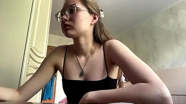 UncaringArtery online show from June 15, 2026, 6:13 am