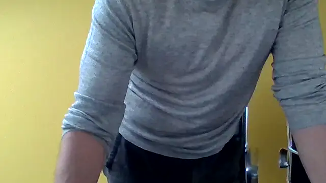 jjjust curiousss online show from April 10, 2026, 4:58 pm