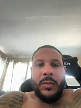 letsgetit30 online show from April 10, 2026, 3:52 pm