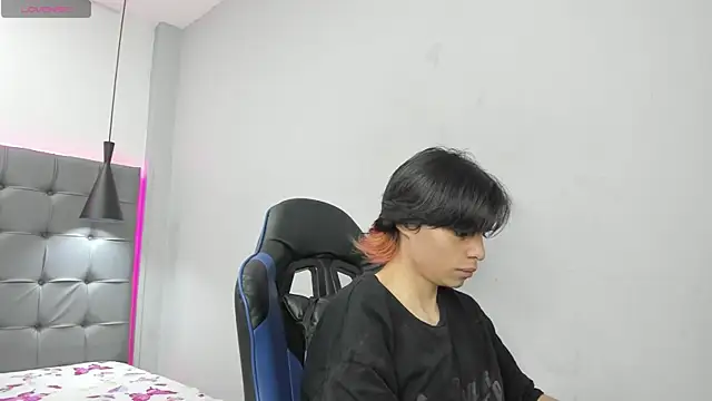 Duosensation  online show from April 9, 2026, 1:39 pm