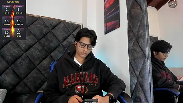 Snapshot of LiamKron chatting on June 17, 2026, 10:58 am LiamKron online show from June 17, 2026, 10:58 am
