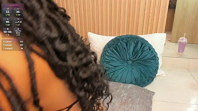 Snapshot of Layla_Banks chatting on July 9, 2026, 7:57 pm Layla Banks online show from July 9, 2026, 7:57 pm