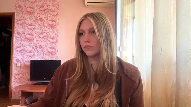 LeraGaldon online show from April 19, 2026, 11:33 am