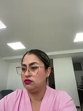 Lauren ws online show from April 10, 2026, 2:46 pm