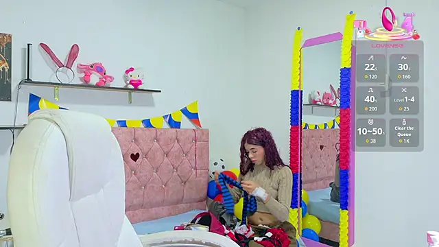 VelinaHoney online show from June 27, 2026, 12:33 pm