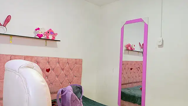 VelinaHoney online show from July 28, 2026, 12:34 pm