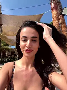 Snapshot of armina_red chatting on June 2, 2026, 6:57 am armina red online show from June 2, 2026, 6:57 am