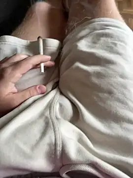 italianboy20cm online show from April 14, 2026, 9:14 am