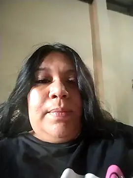 jadecurvys online show from April 8, 2026, 6:53 pm