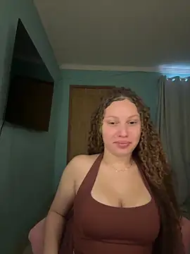 sophiiahot online show from May 26, 2026, 4:27 pm
