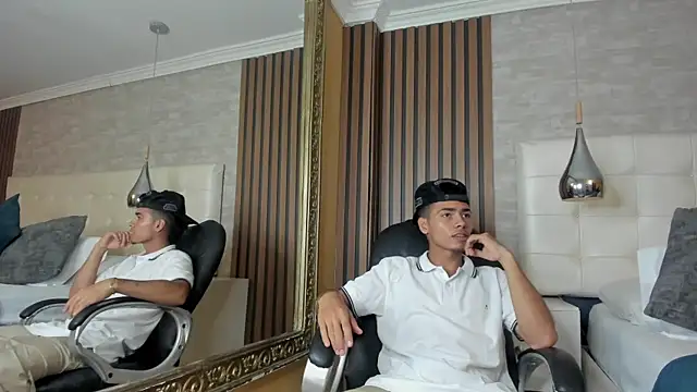 Snapshot of TysonMiller chatting on April 16, 2026, 3:51 am TysonMiller online show from April 16, 2026, 3:51 am