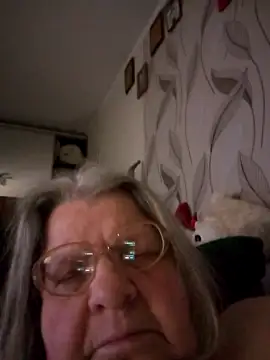 Snapshot of MartaMia68 chatting on May 12, 2026, 8:04 pm MartaMia68 online show from May 12, 2026, 8:04 pm