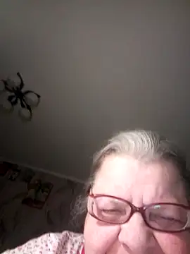 Snapshot of MartaMia68 chatting on April 14, 2026, 7:41 pm MartaMia68 online show from April 14, 2026, 7:41 pm