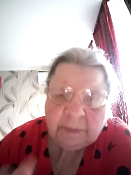 Snapshot of MartaMia68 chatting on May 9, 2026, 5:05 pm MartaMia68 online show from May 9, 2026, 5:05 pm