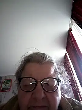 Snapshot of MartaMia68 chatting on April 10, 2026, 2:35 pm MartaMia68 online show from April 10, 2026, 2:35 pm