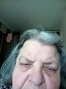 Snapshot of MartaMia68 chatting on May 14, 2026, 10:12 am MartaMia68 online show from May 14, 2026, 10:12 am
