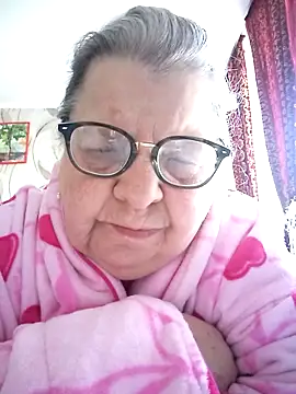 Snapshot of MartaMia68 chatting on May 4, 2026, 5:11 am MartaMia68 online show from May 4, 2026, 5:11 am