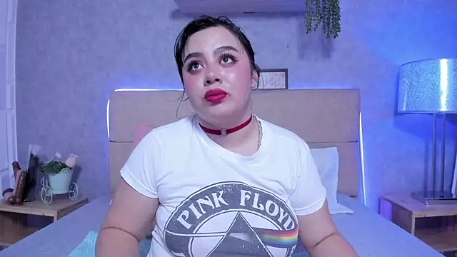 Snapshot of RoxaneBrown chatting on July 9, 2026, 7:46 pm RoxaneBrown online show from July 9, 2026, 7:46 pm