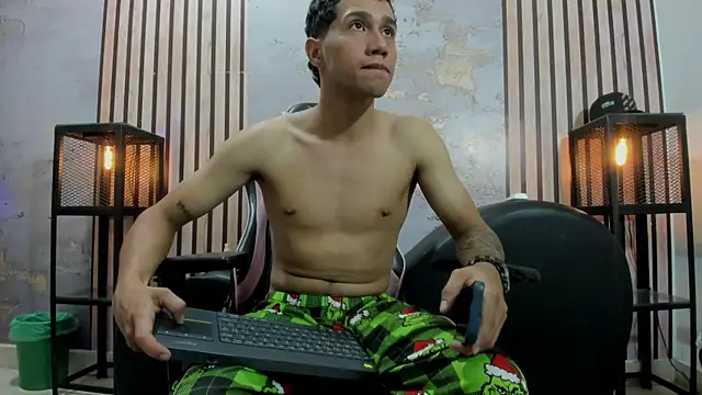 JamesRoadd online show from April 9, 2026, 4:25 am