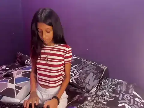 Indianteezerr online show from April 17, 2026, 3:59 pm