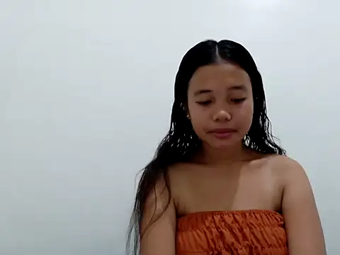 Snapshot of Pinaysweetgirl chatting on April 18, 2026, 5:10 am Pinaysweetgirl online show from April 18, 2026, 5:10 am