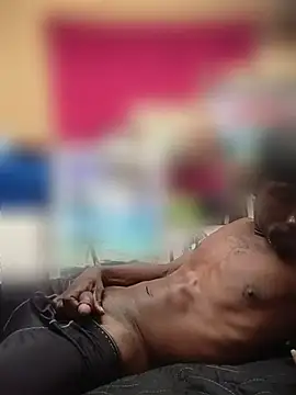 juniorbrown11 online show from April 20, 2026, 12:24 am