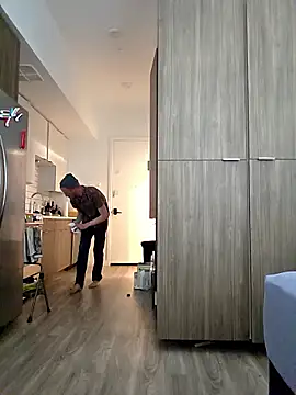 Snapshot of rawanduncut4u chatting on April 9, 2026, 10:27 pm rawanduncut4u online show from April 9, 2026, 10:27 pm