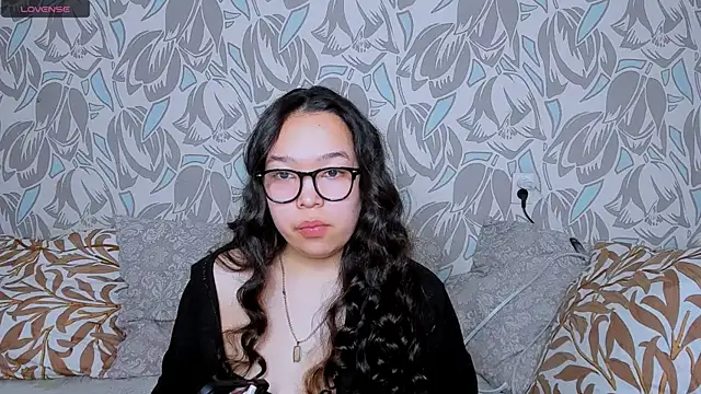 Snapshot of Zlata_lee chatting on May 7, 2026, 3:22 am Zlata lee online show from May 7, 2026, 3:22 am
