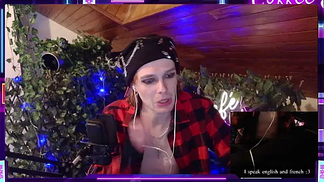 Snapshot of SkinnyAlex1312 chatting on April 16, 2026, 3:35 pm SkinnyAlex1312 online show from April 16, 2026, 3:35 pm