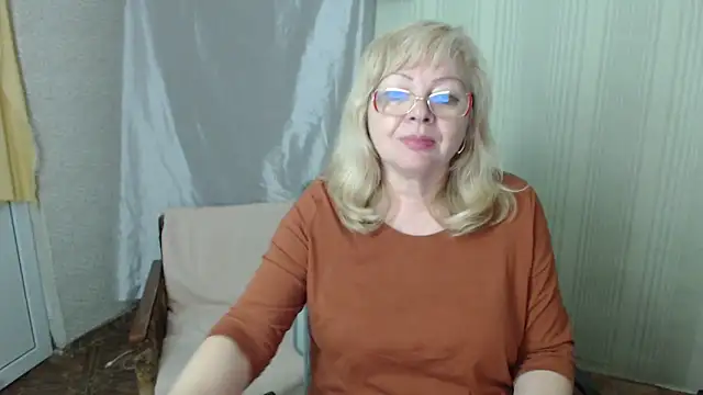 LavandaMay online show from May 12, 2026, 7:20 pm