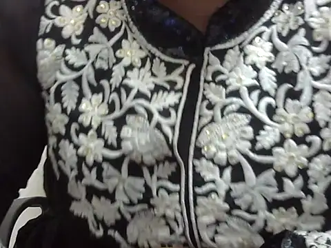 Snapshot of Maryam_Ji chatting on April 9, 2026, 11:27 am Maryam Ji online show from April 9, 2026, 11:27 am