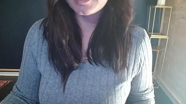 Snapshot of NicoleLove_ chatting on April 14, 2026, 6:40 am NicoleLove online show from April 14, 2026, 6:40 am