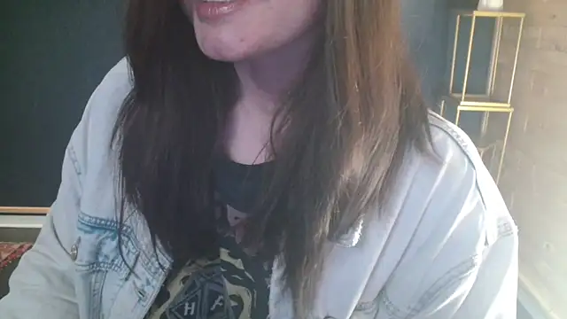 Snapshot of NicoleLove_ chatting on April 21, 2026, 7:48 am NicoleLove online show from April 21, 2026, 7:48 am