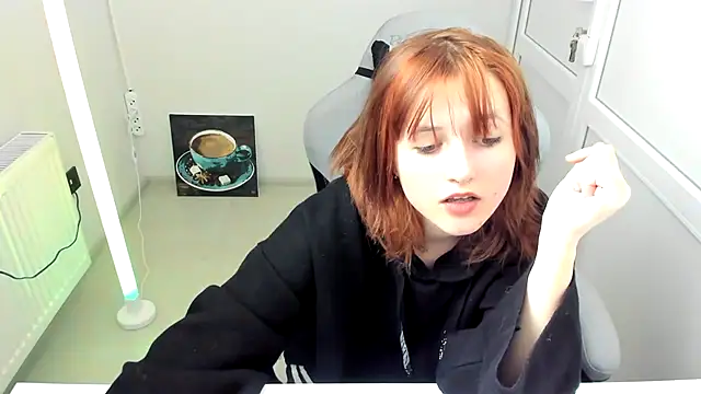 Snapshot of GoldenKiss chatting on May 17, 2026, 7:08 am GoldenKiss online show from May 17, 2026, 7:08 am