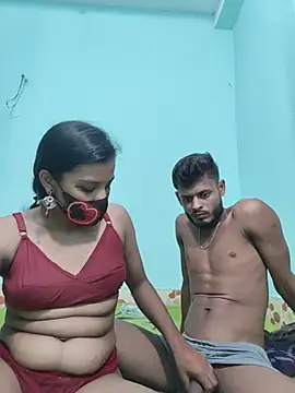 Snapshot of Hot-Couple4 chatting on June 1, 2026, 3:55 pm Hot-Couple4 online show from June 1, 2026, 3:55 pm