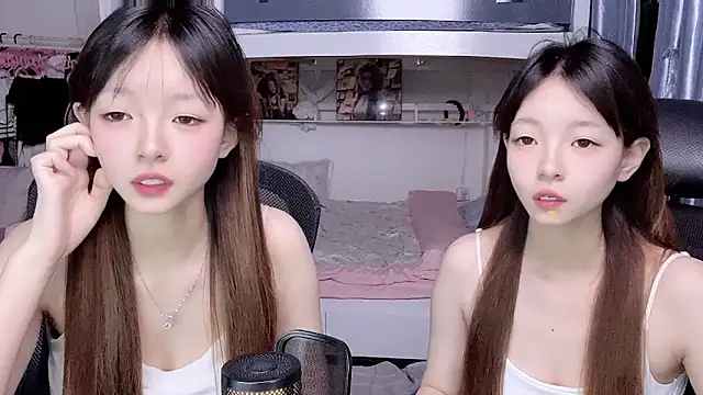 Snapshot of xiaoqiao-daqiao chatting on April 20, 2026, 2:51 pm xiaoqiao-daqiao online show from April 20, 2026, 2:51 pm