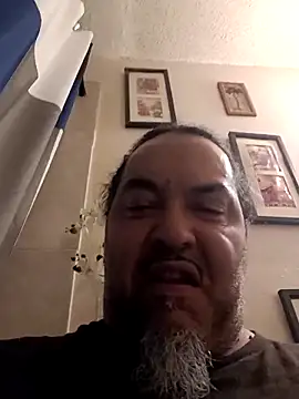 MrBustNut2026 online show from April 20, 2026, 4:52 pm