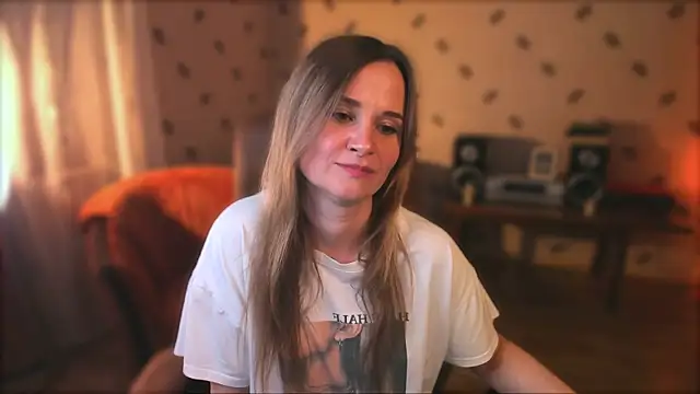 MiaSparkes online show from April 17, 2026, 10:29 am