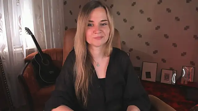 Snapshot of MiaSparkes chatting on June 26, 2026, 8:53 am MiaSparkes online show from June 26, 2026, 8:53 am