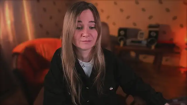 MiaSparkes online show from April 19, 2026, 11:00 am